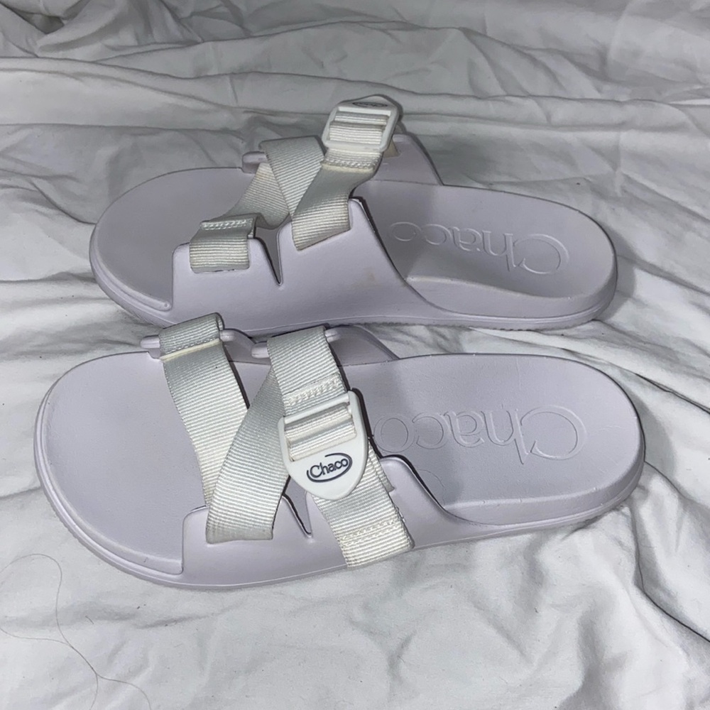 Like New Chaco Chillos Adjustable Slides